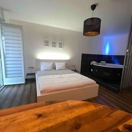 Grand Avec Jacuzzi * Strazburg